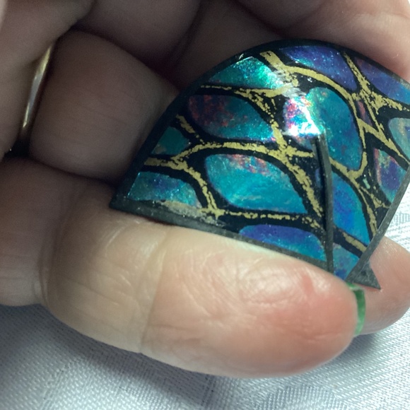 ORAGAMI. FUNKY EARRINGS. Artisan made - Picture 5 of 5